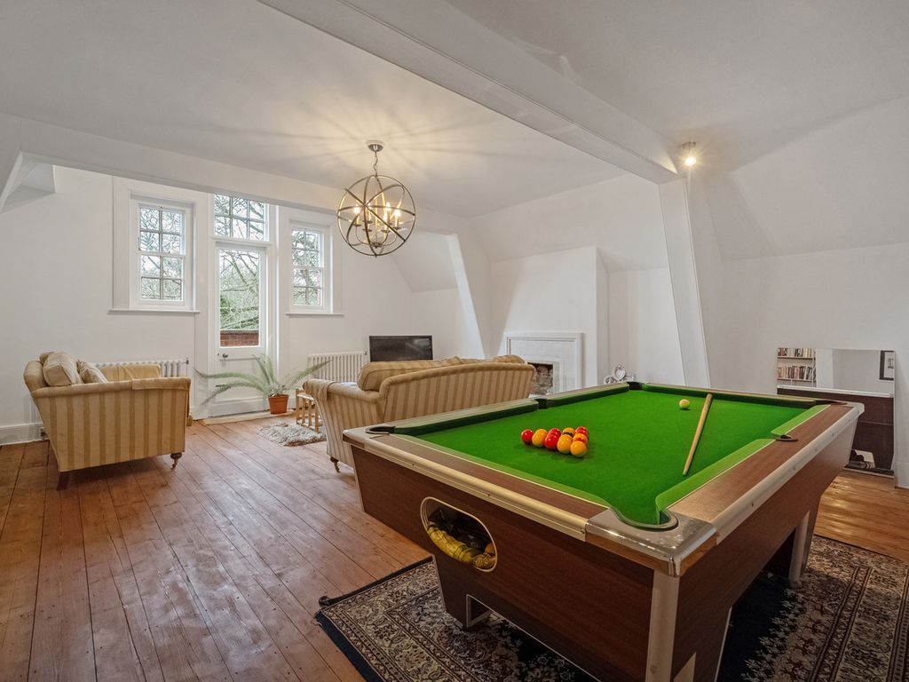 Property photo 2 of 50