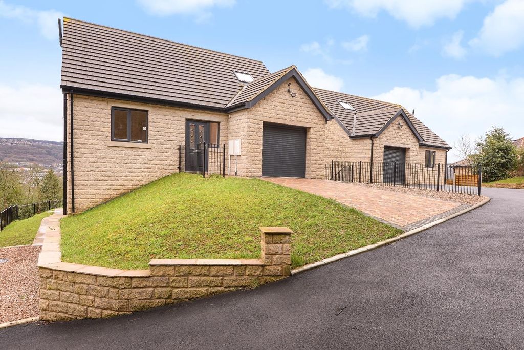 Property photo 1 of 4 0 General