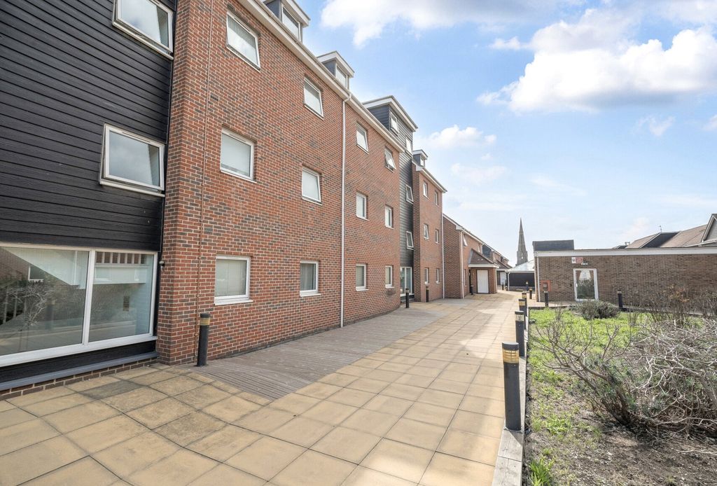 Property photo 2 of 7 Picture No. 04