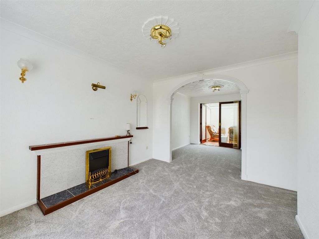 Property photo 3 of 30 Cam03844G0-Pr0114-Still014.Jpg