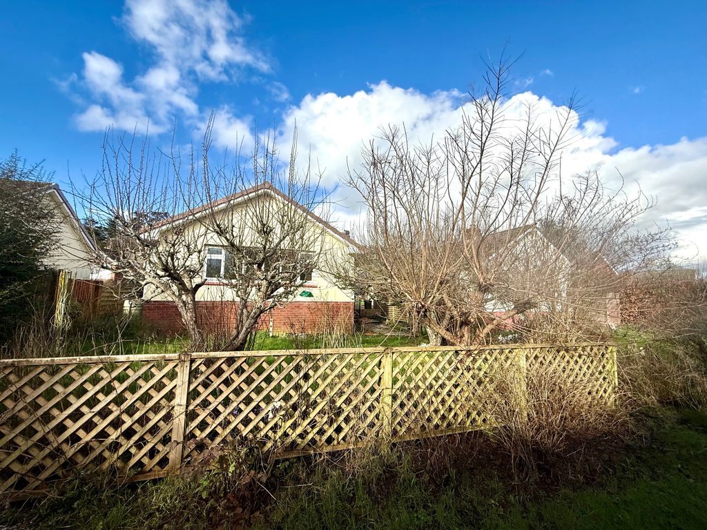 Property photo 1 of 18 20