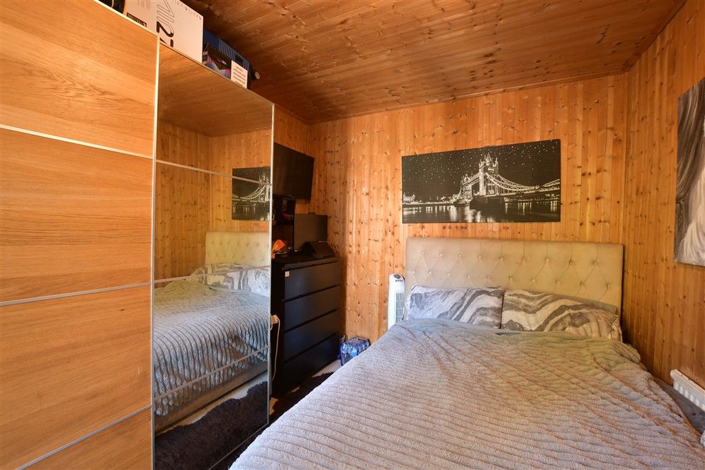 Property photo 3 of 17 Bedroom 2