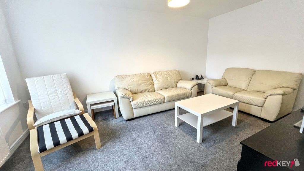 Property photo 2 of 12 Living Room