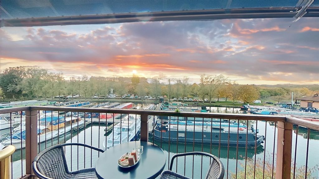 Property photo 2 of 16 29-Woodley-Headland-11162023_150556.Jpg