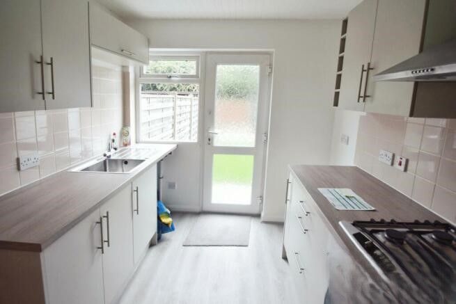 Property photo 2 of 7 Kitchen