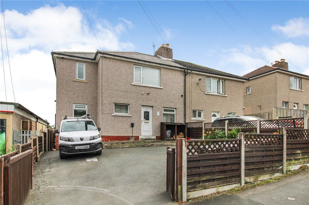 Property photo 1 of 13 External