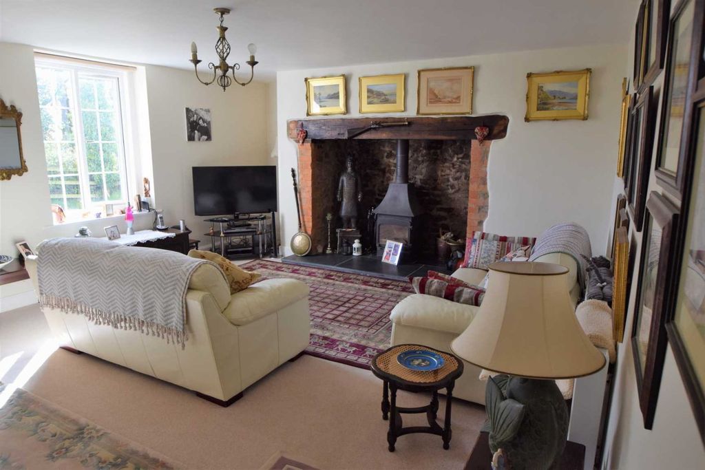 Property photo 3 of 13 Picture No. 05