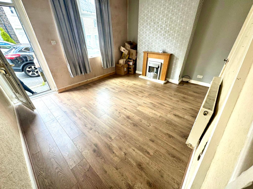 Property photo 1 of 4