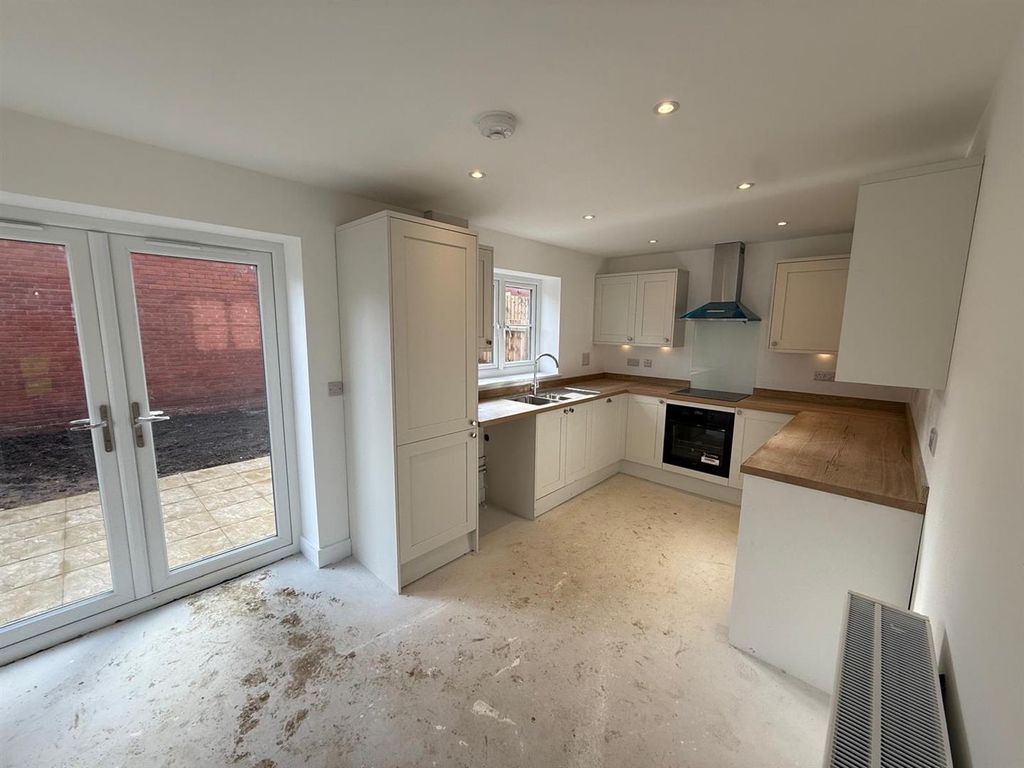 Property photo 3 of 12 Plot 296 Kitchen.Jpeg