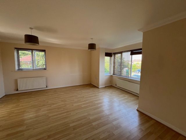 Property photo 3 of 11 Image