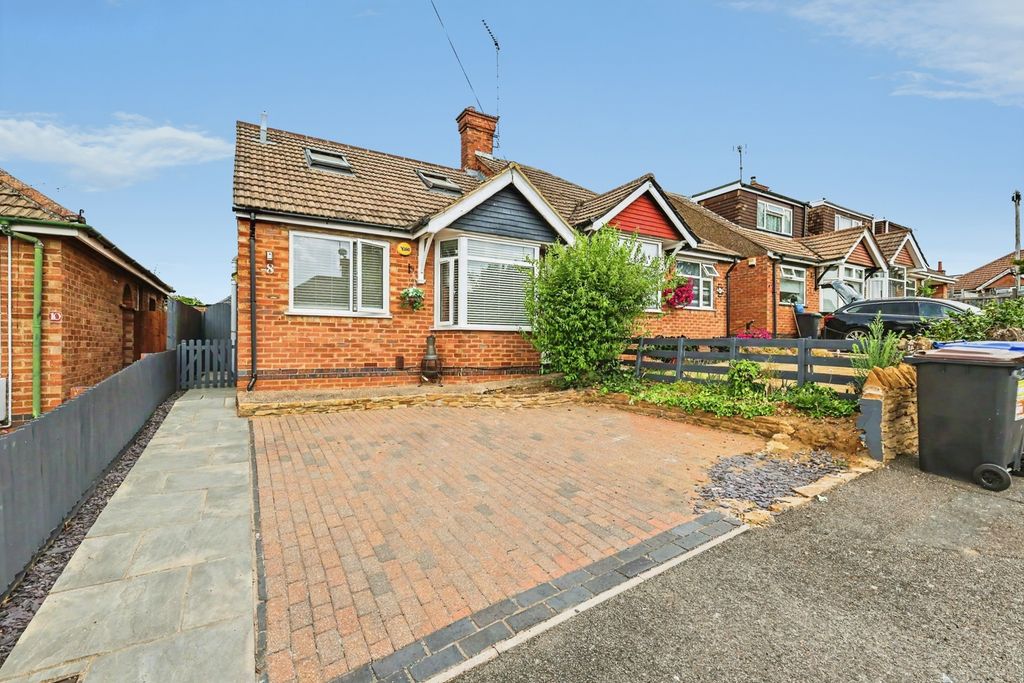 Property photo 1 of 20 Front