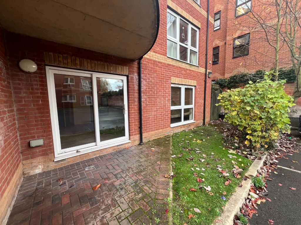 Property photo 2 of 10 4713621