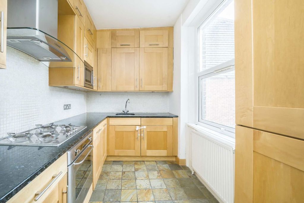 Property photo 3 of 5