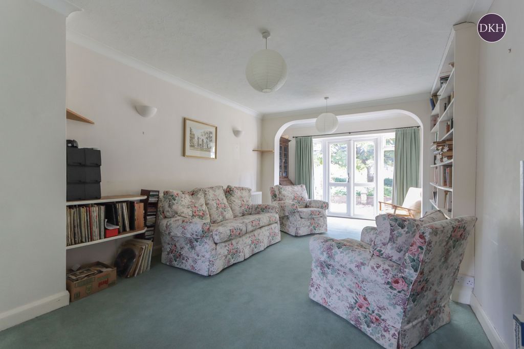 Property photo 3 of 25 Picture No. 27