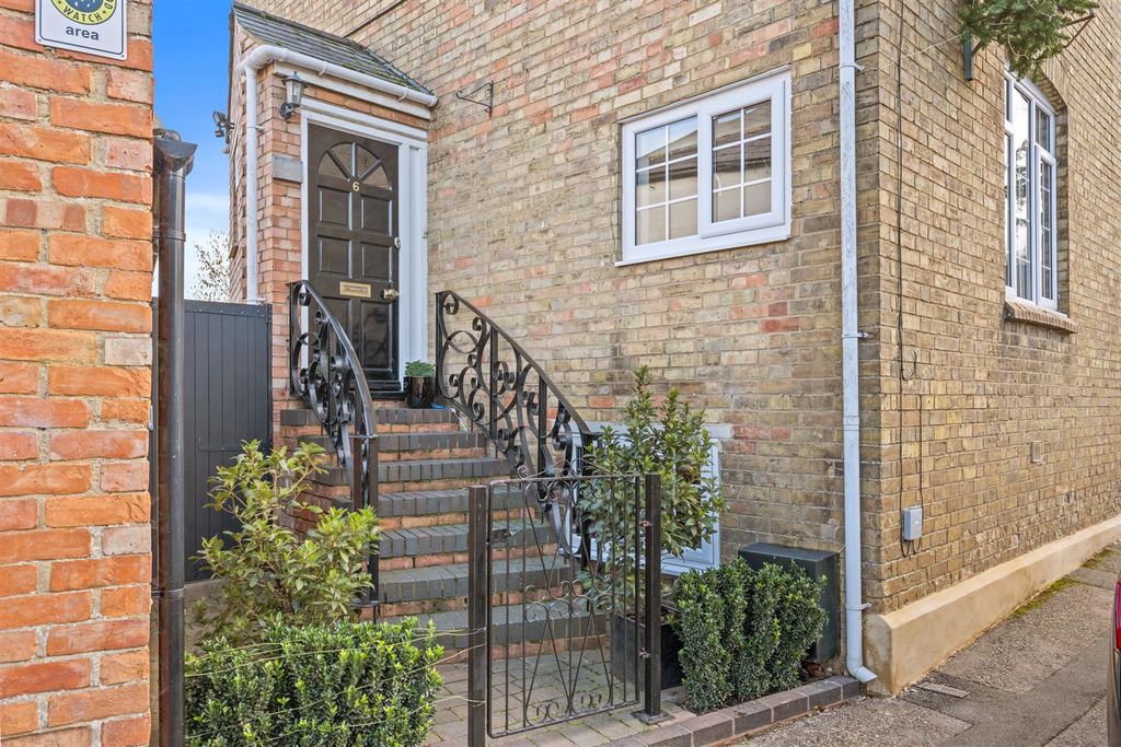 Property photo 1 of 12 6Highstweb03.Jpg