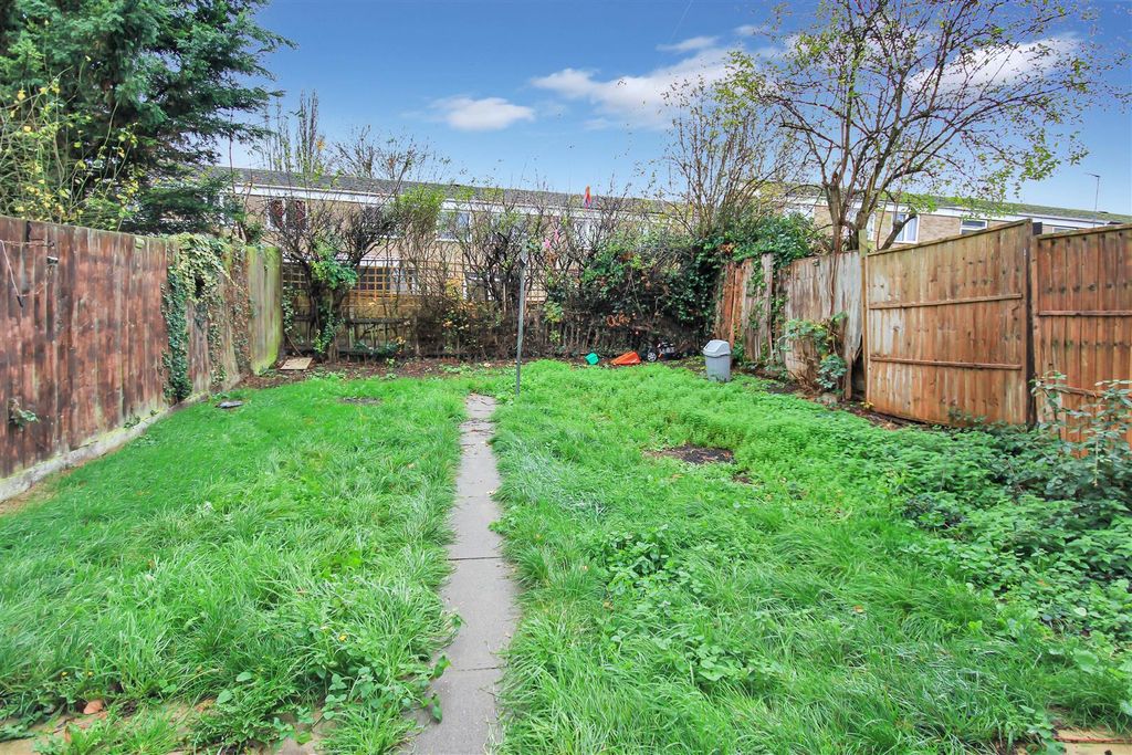 Property photo 2 of 11 Rear.Jpg