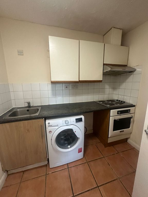 Property photo 2 of 5