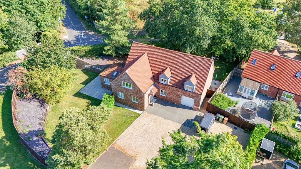 Property photo 1 of 36 2551100