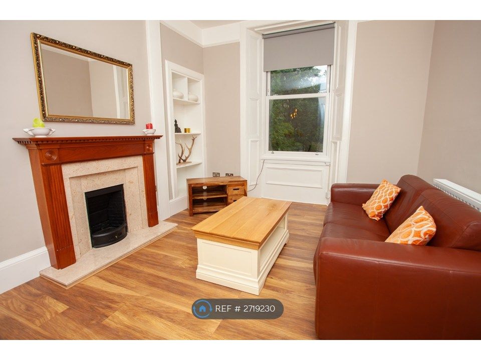 Property photo 2 of 11 Living Room View 2