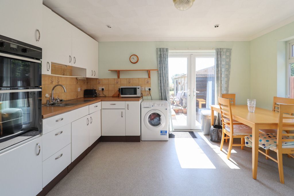 Property photo 2 of 13 4434952
