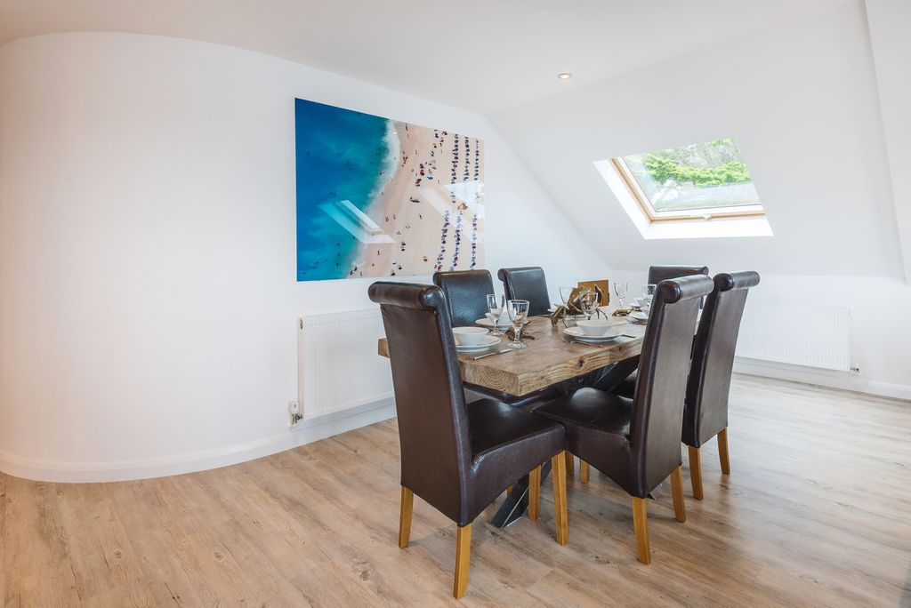 Additional image 5 of 3 bed flat for saleRock PL27