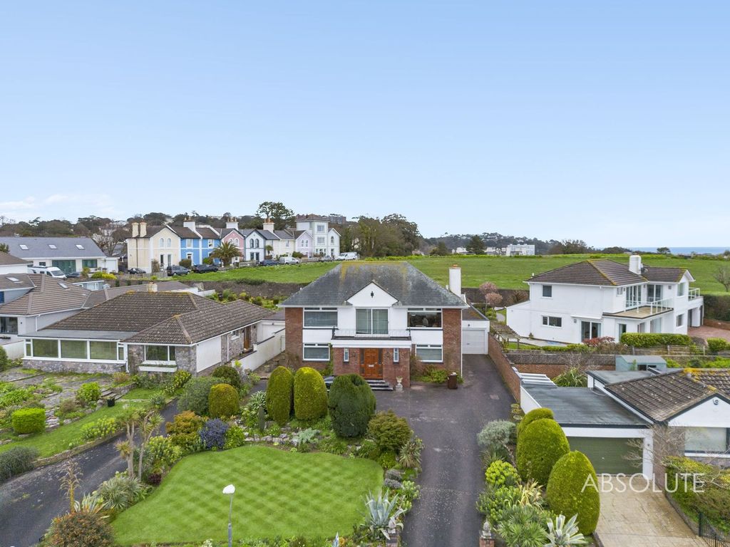 Property photo 3 of 19