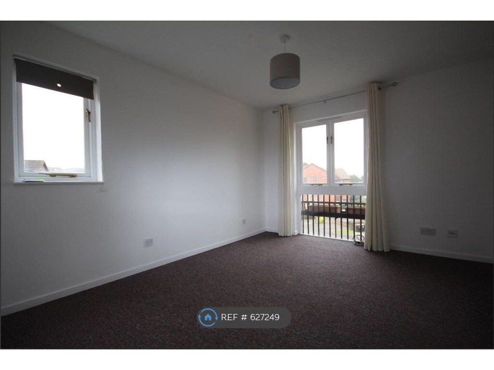 Property photo 2 of 8
