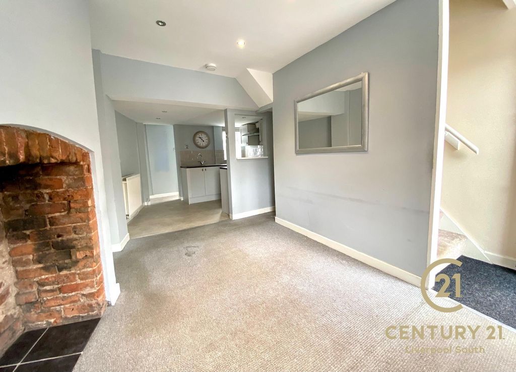 Property photo 3 of 18