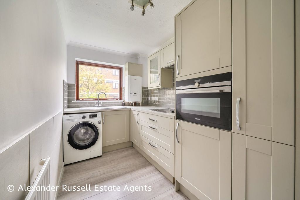 Additional image 5 of 1 bed flat for saleSandpiper Court, Shakespeare Road, Birchington CT7