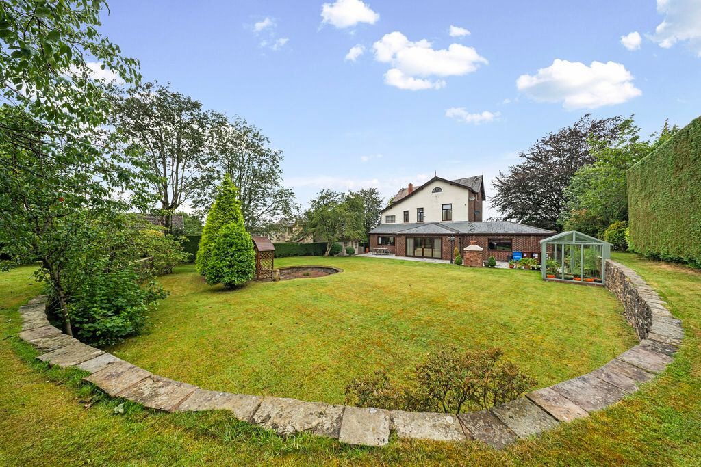 Property photo 1 of 63