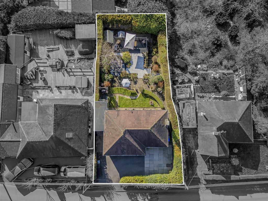 Property photo 3 of 33 Outside