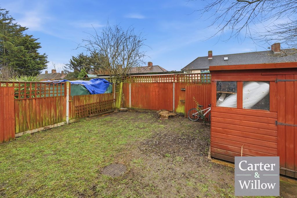 Property photo 3 of 13