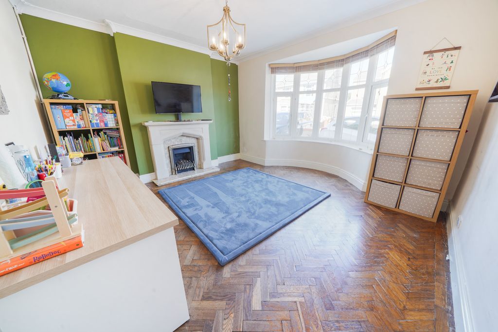 Property photo 3 of 32 B2022c7Ebd6Ef632985E3325B46559A2A6d14A6F.Jpg