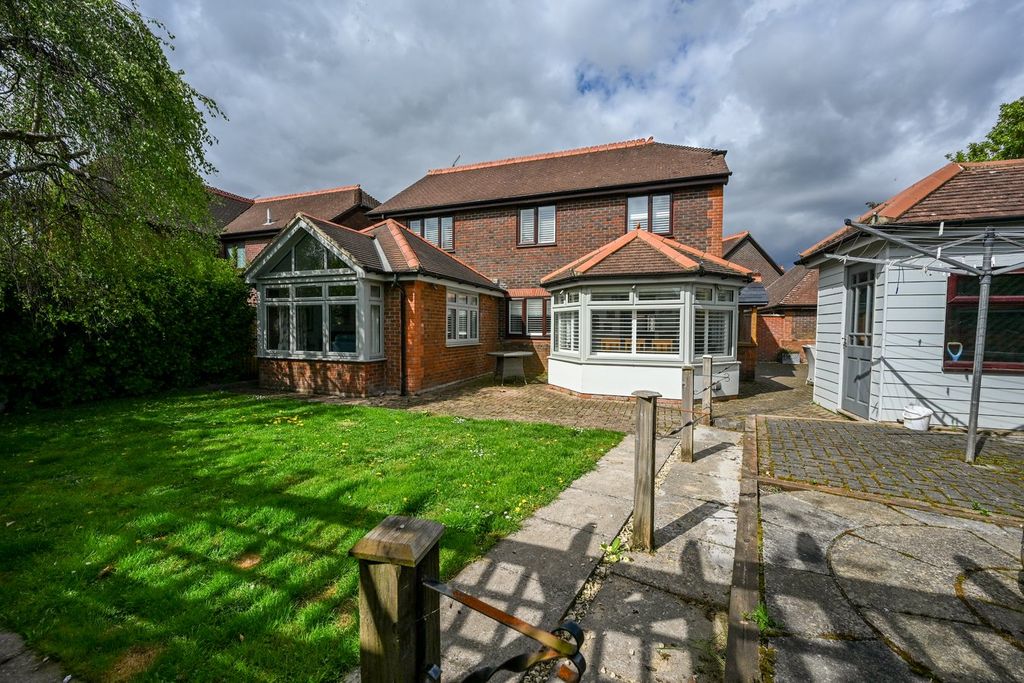 Property photo 3 of 12