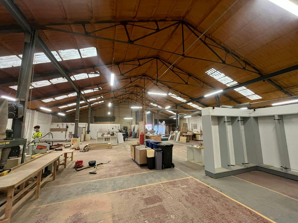 Property photo 3 of 6 The Warehouse