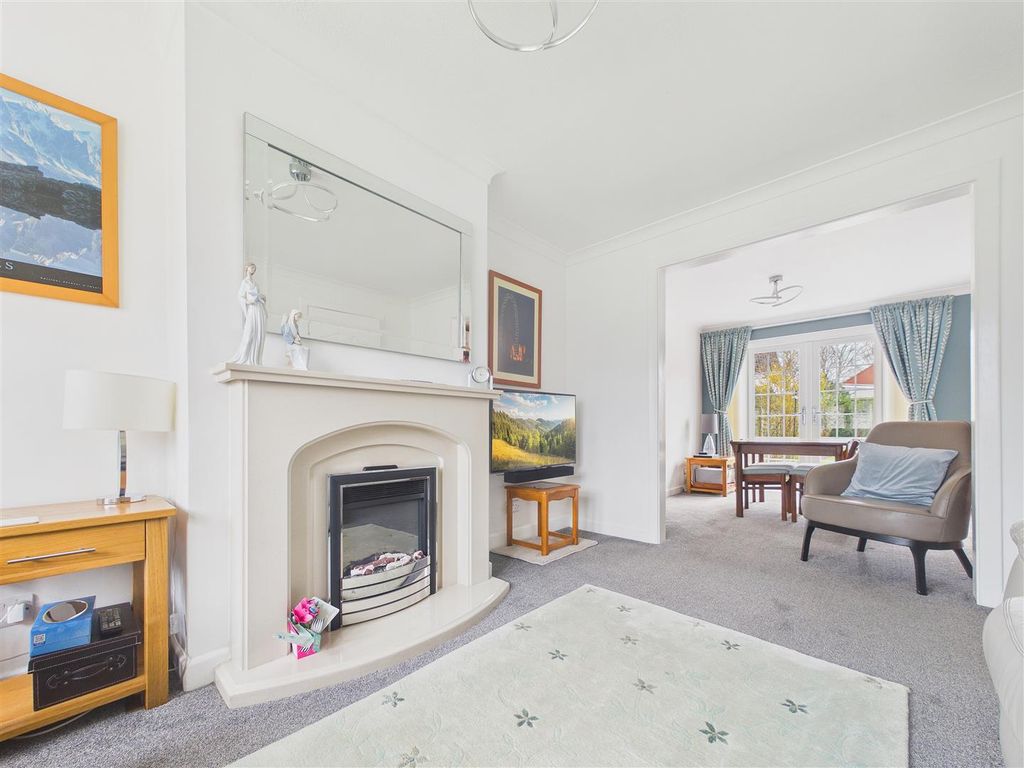 Property photo 2 of 14 Cam01407G0-Pr0124-Still012.Jpg