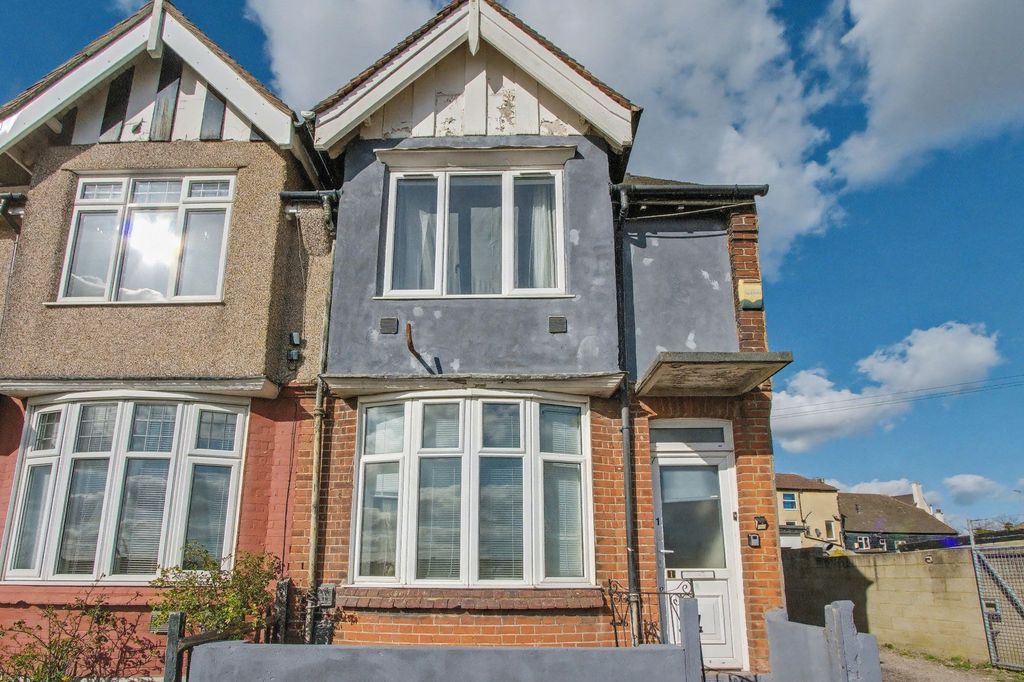 Property photo 1 of 13 1 Church Path, Northfleet, Gravesend Da11 9Et