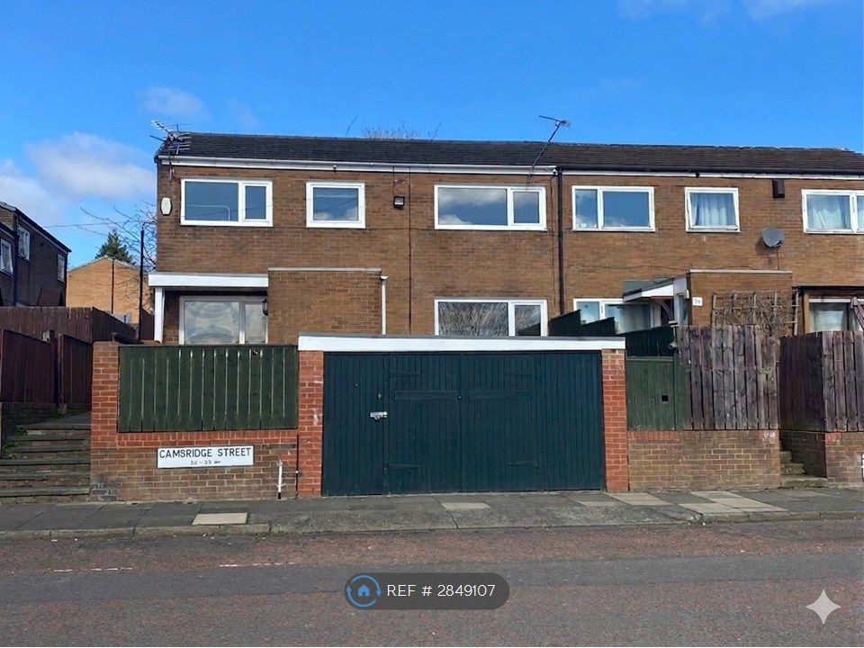 Property photo 2 of 18