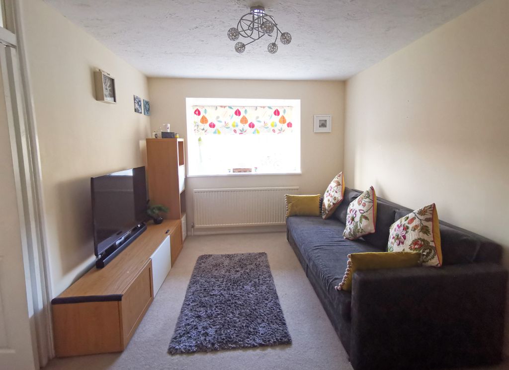 Property photo 2 of 6