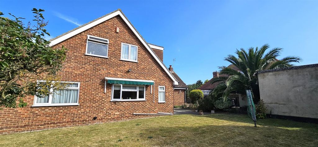 Property photo 3 of 13