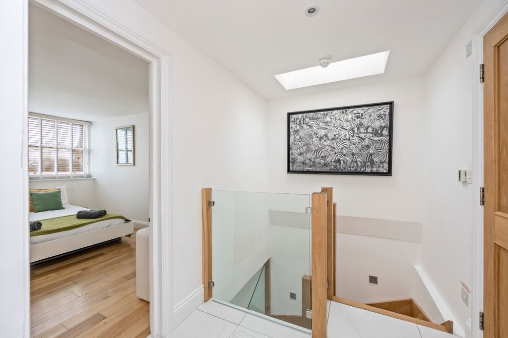Additional image 26 of 3 bed flat for saleSussex Square, Brighton, East Sussex BN2