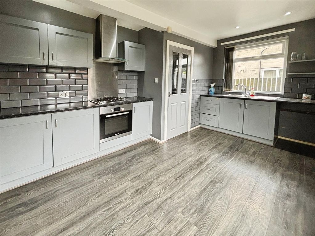 Property photo 2 of 20 Kitchen/Diner