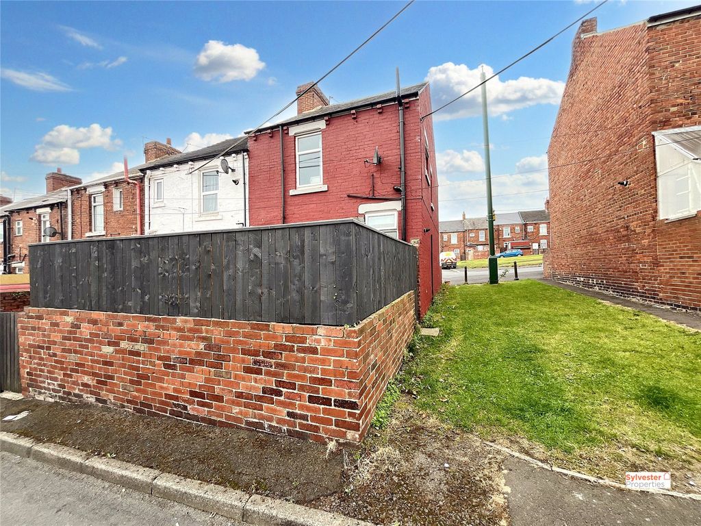 Property photo 1 of 21 Picture No. 11