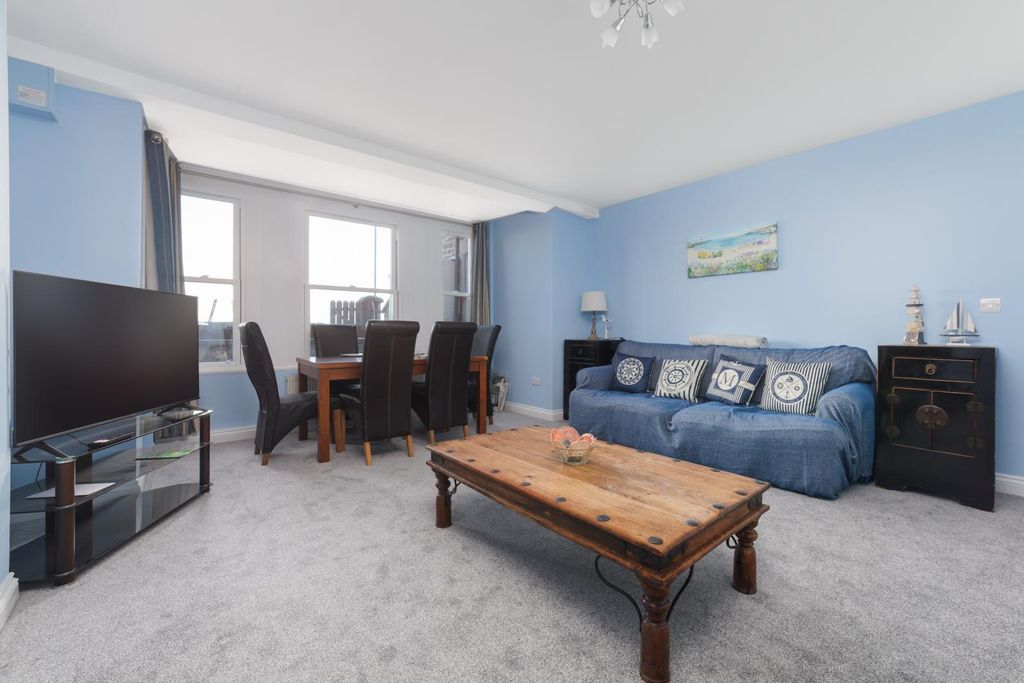 Property photo 2 of 10 Gardenapt-10.Jpg