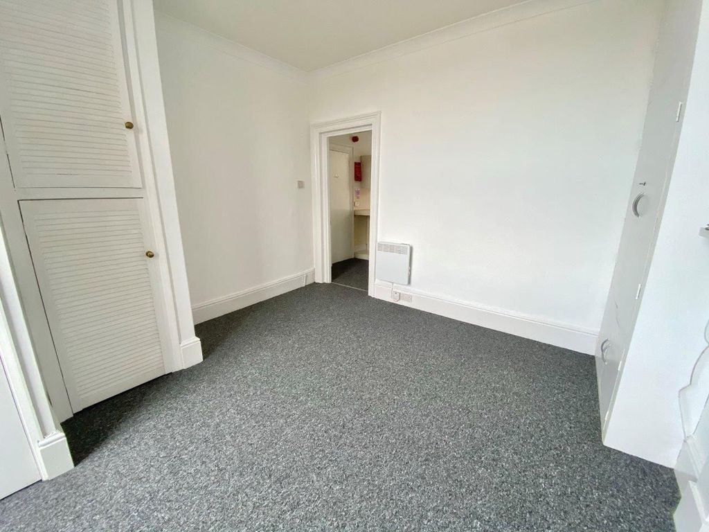 Additional image 5 of 1 bed flat to rentThurlow Road, Torquay TQ1