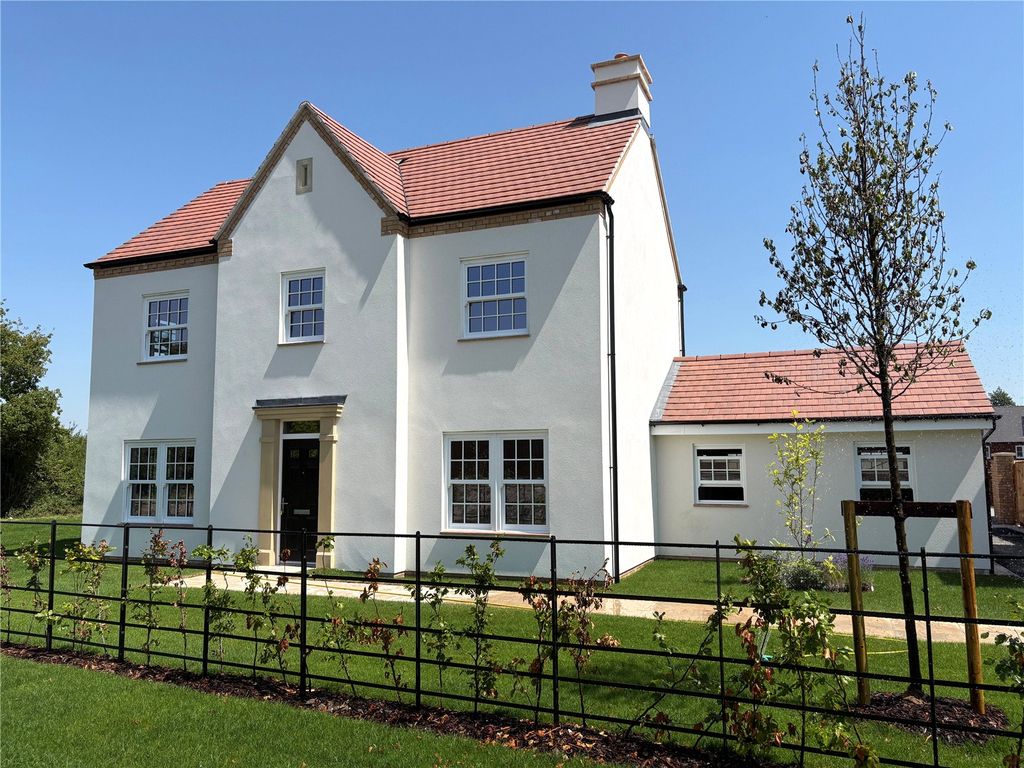 Property photo 1 of 15 57 Wimborne