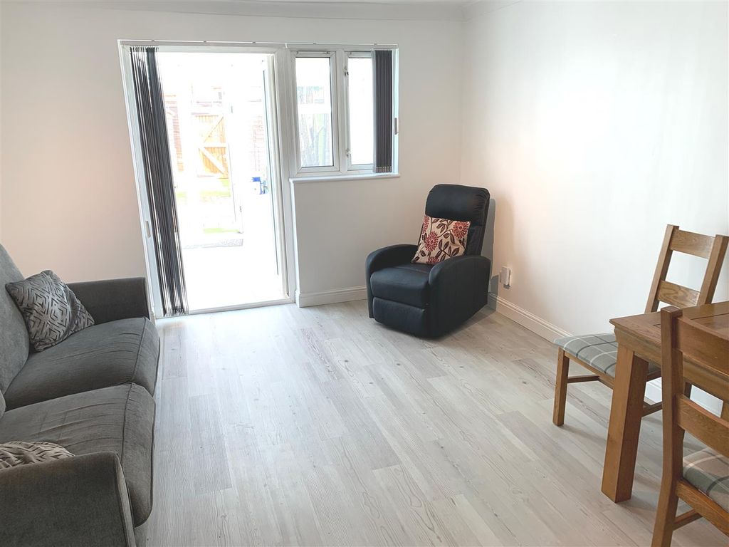 Property photo 3 of 12 6 Jersey Lounge 1.Jpg