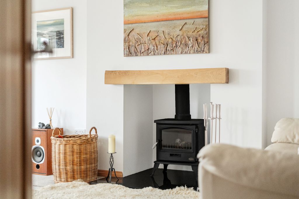 Property photo 3 of 33 1409205-17-698A50c390F70-1