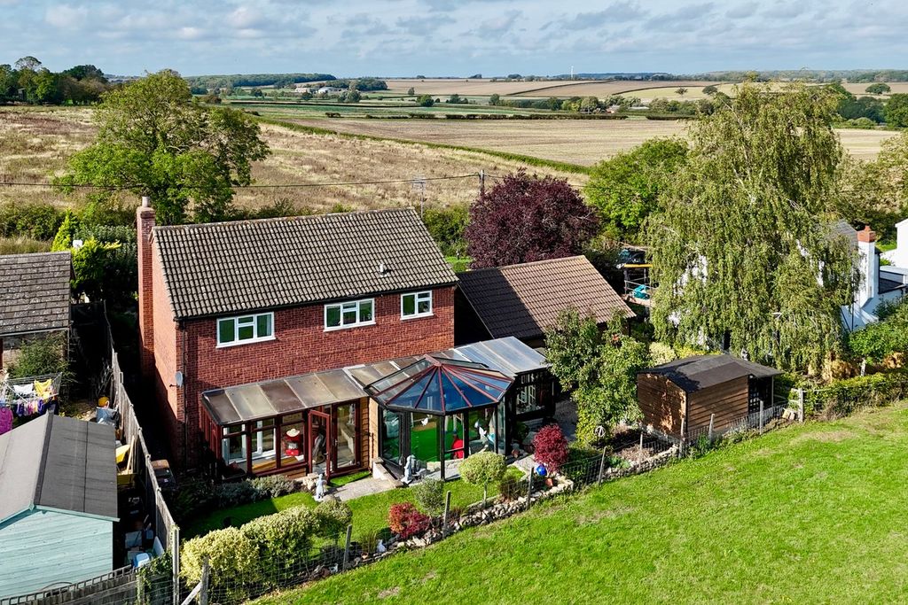 Property photo 3 of 21