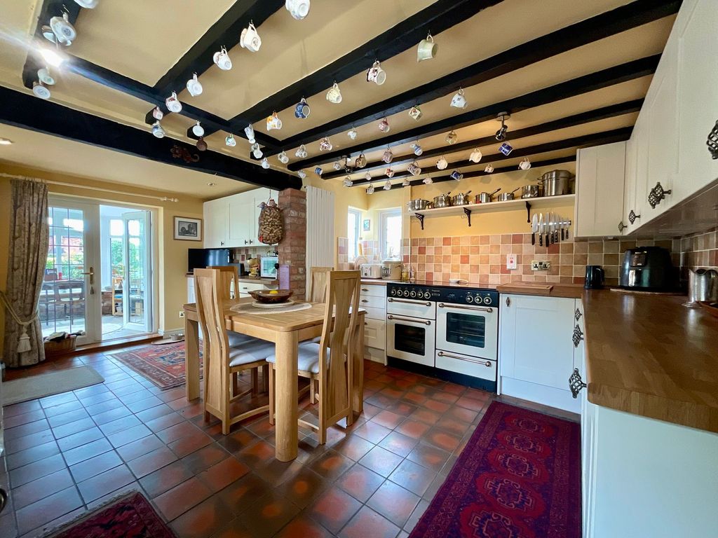 Property photo 3 of 29